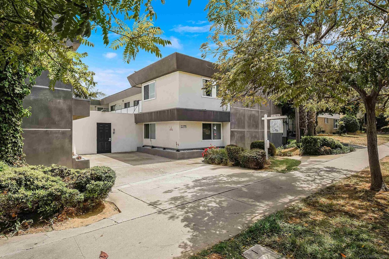 Foto principal - 2275 Grand Ave