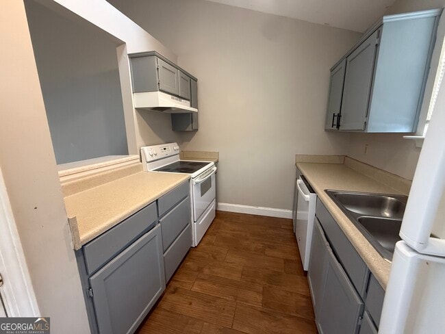 Building Photo - 501 Madison Ave