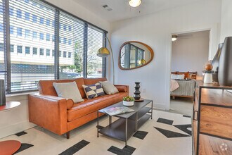 Interior Photo - Link Apartments® Montford