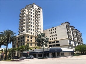 Building Photo - 1805 Ponce de Leon Blvd