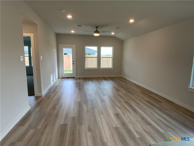 Building Photo - 1247 Amistad Lp