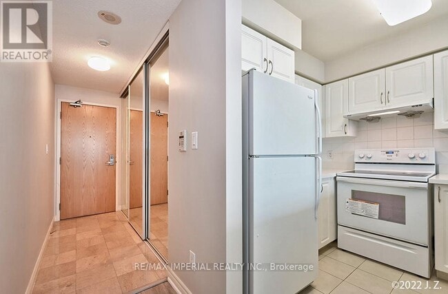Building Photo - 88-2988 Grangeway Ave