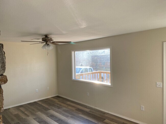 Foto del edificio - 1205 S Muskogee Ave