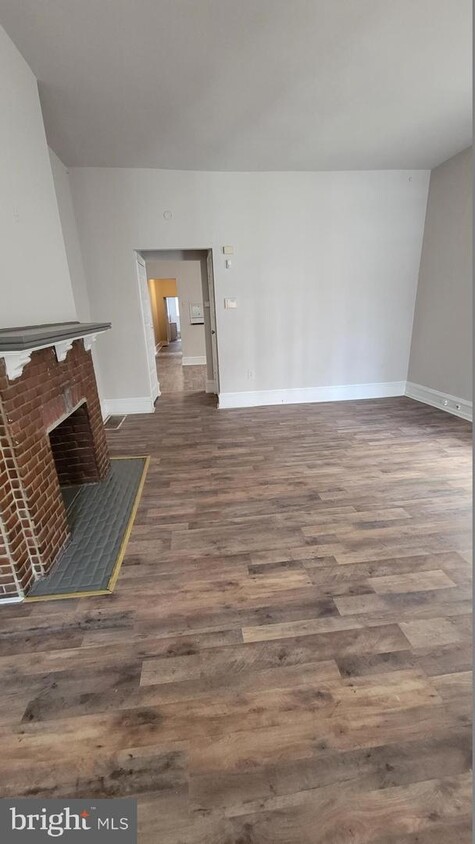Foto principal - 818 Wynnewood Rd