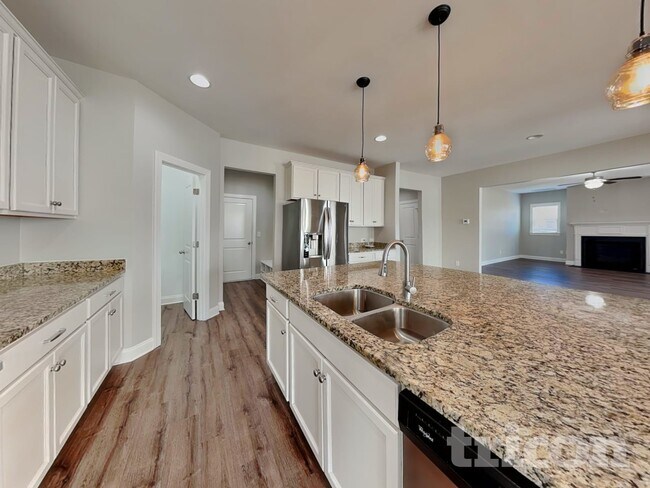 Foto del edificio - 9112 Ashton Glen Dr