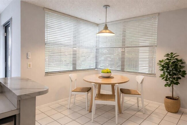 Foto del edificio - 10461 NW 12th Ct