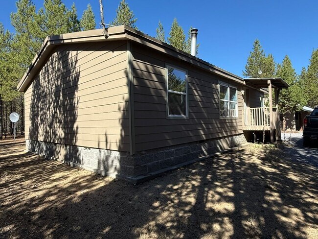 Building Photo - Peaceful 2-Bedroom with Den Home on Over an Acre with Private River Trail 3 Bedrooms | 2 Bathroom...