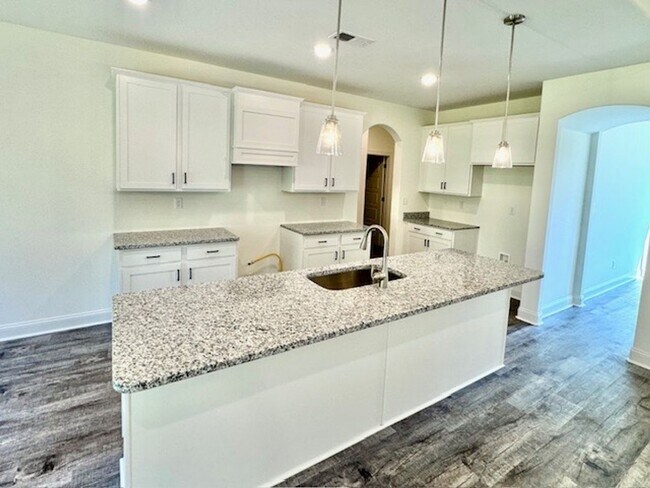 Building Photo - Now Leasing A 5-Bedroom 3 Bath Home In Oli...