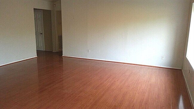 Foto del edificio - 15829 Ridgeroe Ln