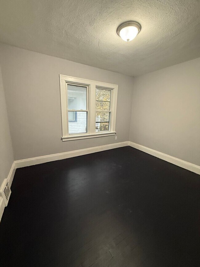 Foto del edificio - 18906 Ironwood Ave