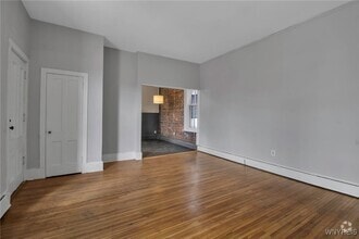 Building Photo - 155 Allen St