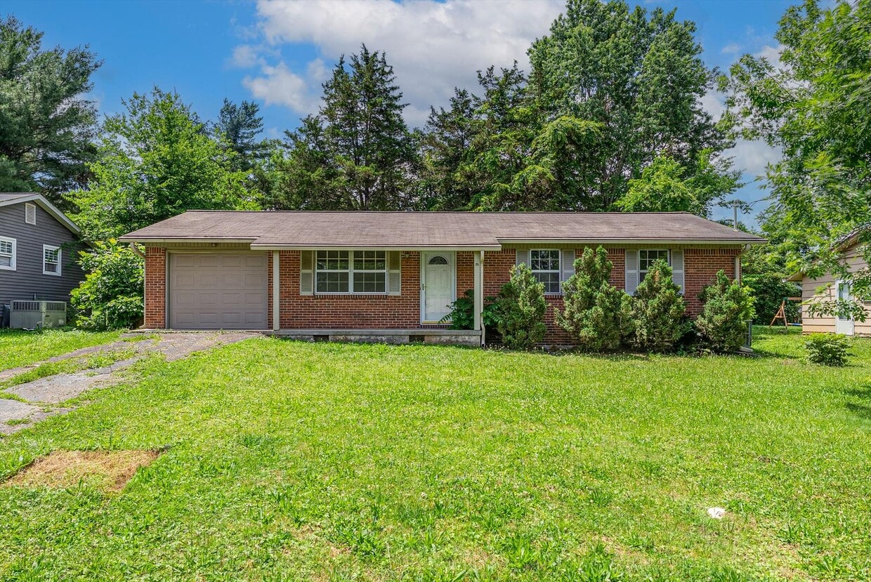 Photo - 7308 Meadowbrook Cir