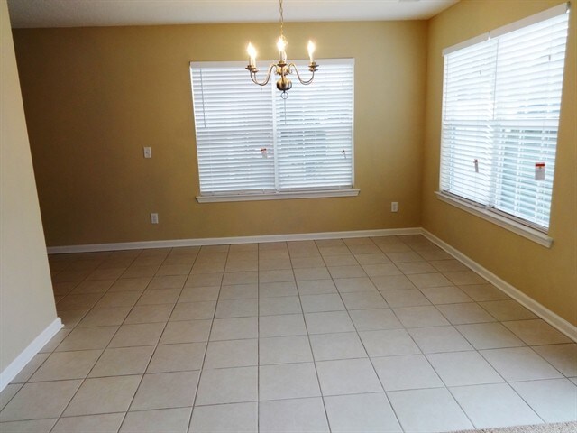 Building Photo - 210 Flat Rock Ter