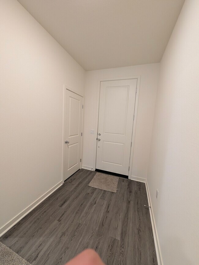 Foto del edificio - 821 Highlands Dr