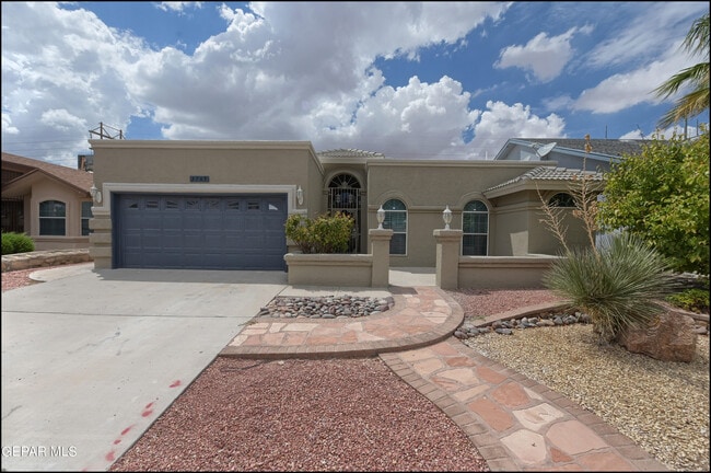 Building Photo - 3769 Tierra Isela Dr