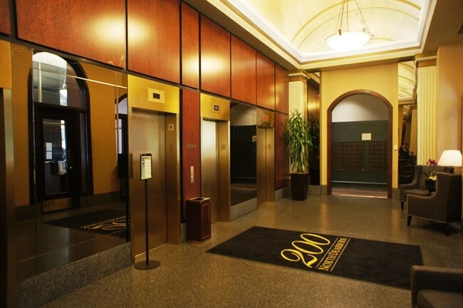 Foto del edificio - 200 N Dearborn St
