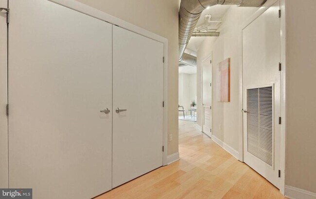 Foto del edificio - 811 4th St NW