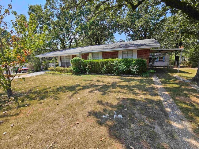 Building Photo - 2820 S Bryant St