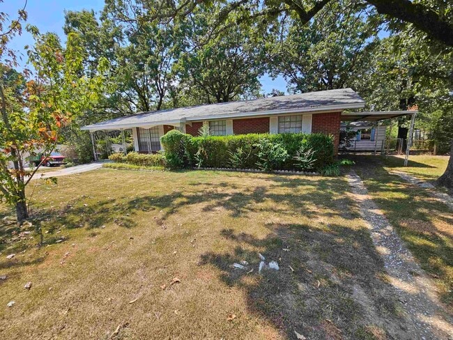 Foto del edificio - 2820 S Bryant St