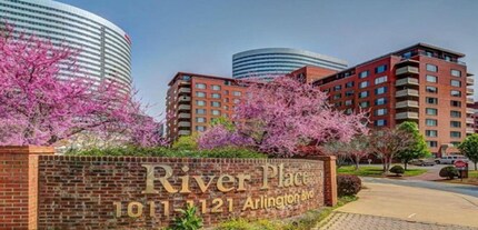 Building Photo - 1121 Arlington Blvd