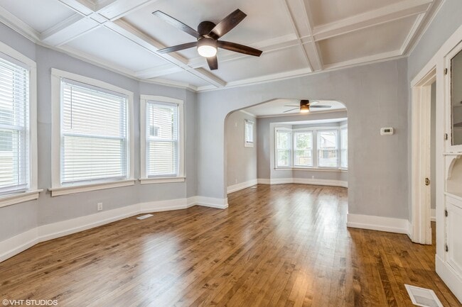 Foto del edificio - 3521 N Keating Ave