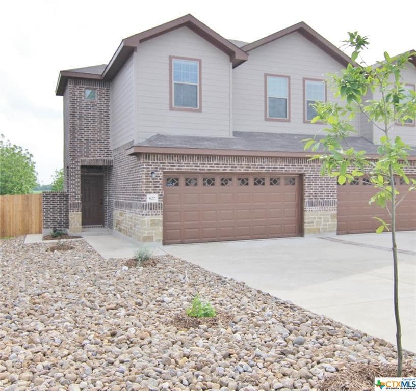 622 Creekside Cir, New Braunfels, TX 78130 Townhome Rentals in New