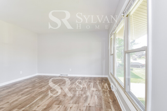 Building Photo - Nice 3BR 2BA Home