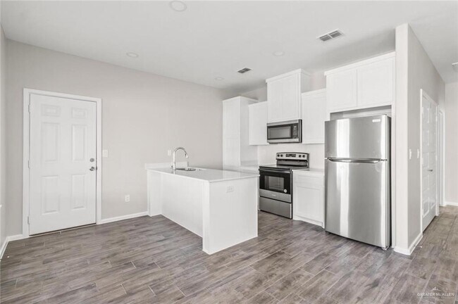 Foto del edificio - 11 Shavano Dr