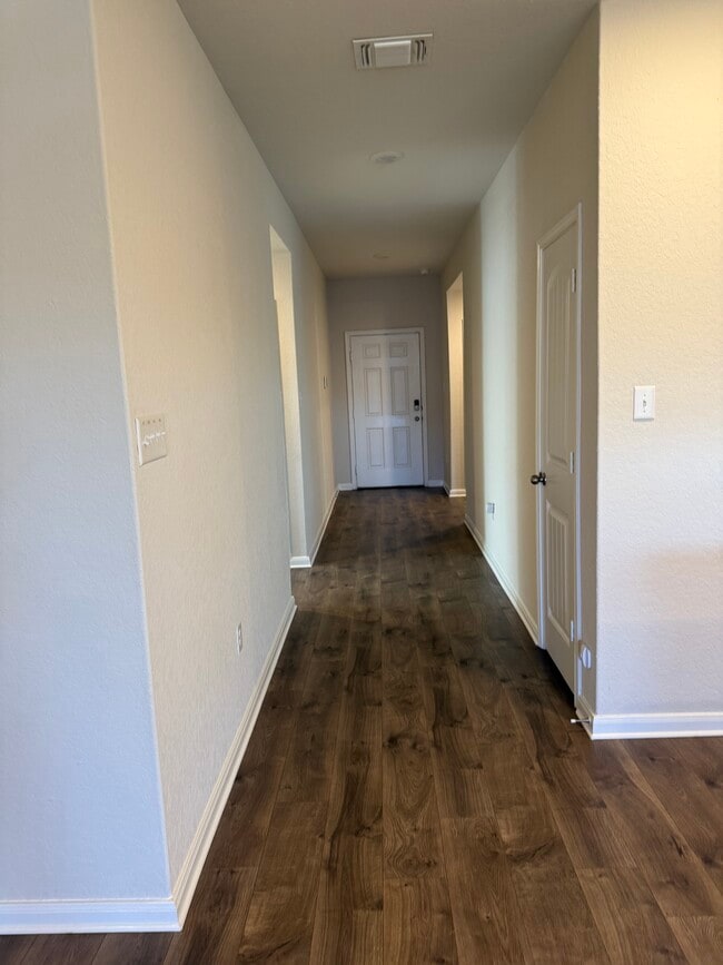 Foto del edificio - 380 Huntsman Way