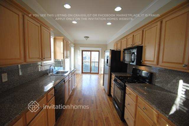 Foto del edificio - 2170 Memorial Dr SE