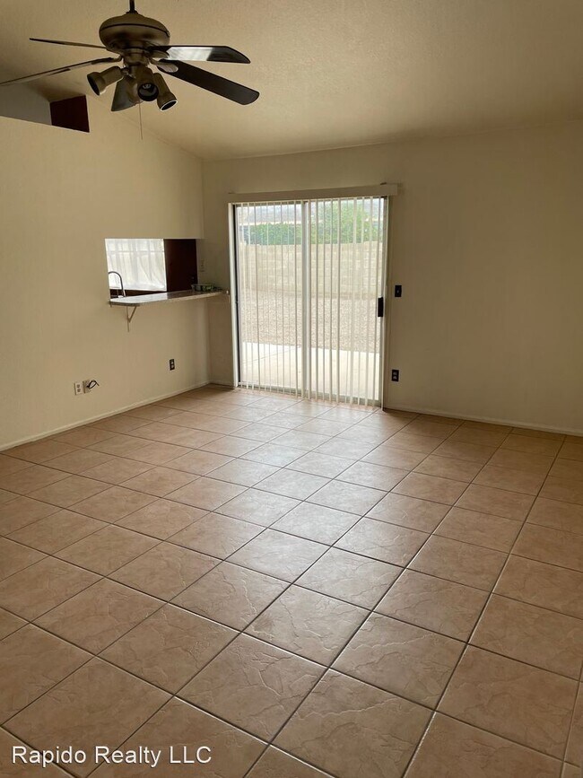 Foto del edificio - 3 br, 2 bath House - 5540 W Shangri La Rd