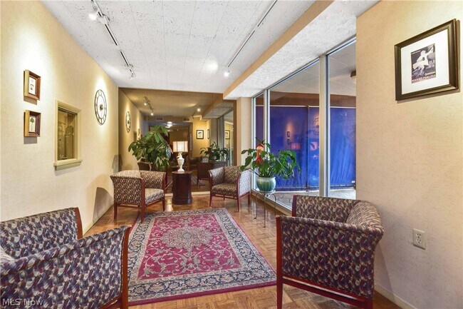Foto del edificio - 11850 Edgewater Dr
