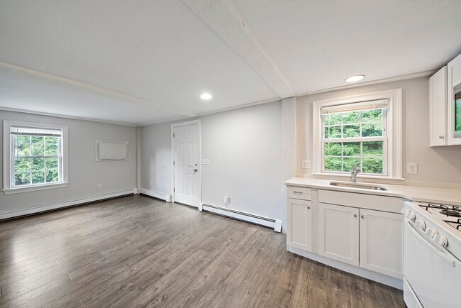 Building Photo - 238 Neponset St