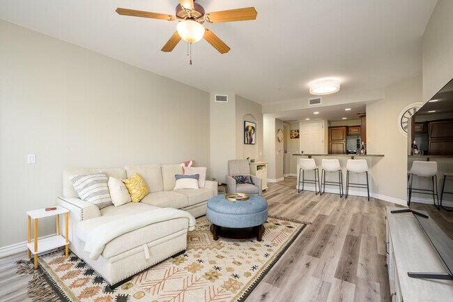 Building Photo - 5350 E Deer Valley Dr