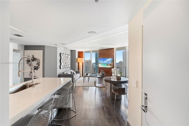 Building Photo - 300 S Biscayne Blvd