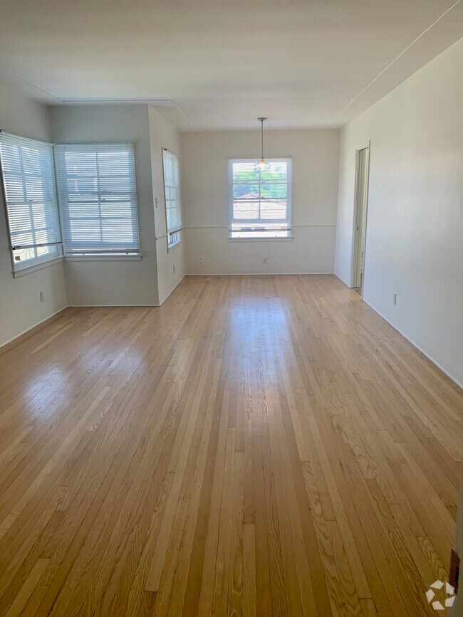 Manchester Heights Apartments for Rent with Parking Los Angeles, CA