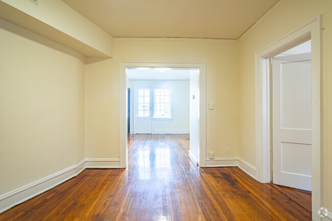 2BR, 1BA - The Collection of Historic Richmond Apartments