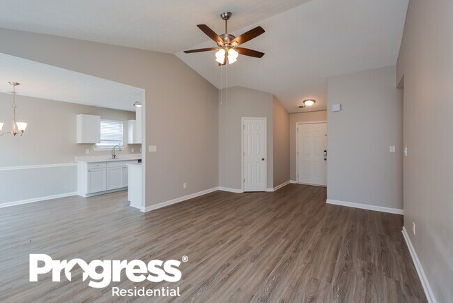Building Photo - 220 Huntington Dr