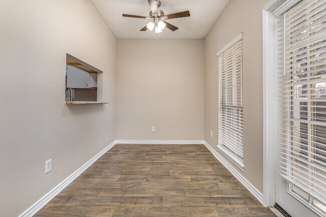 Photo - 3615 W Northgate Dr Apartment