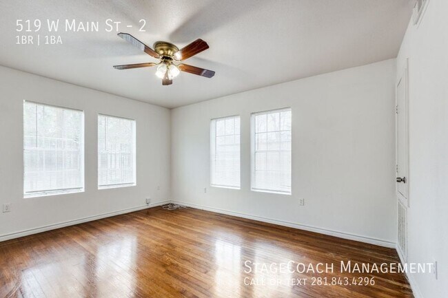 Building Photo - Discover Your Oasis in the Heart of Montrose!