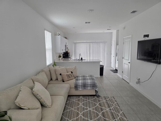 Foto del edificio - 3318 Composition St