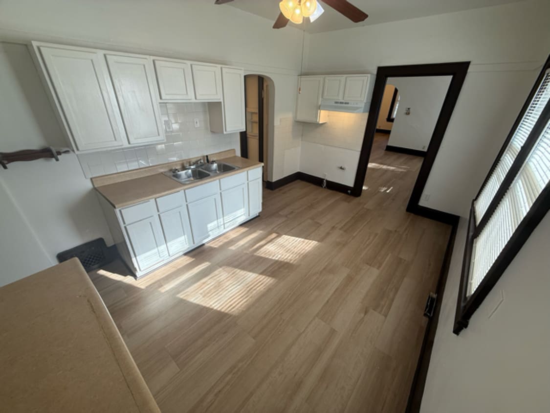 Foto principal - 3635 Dr. William Finlayson St