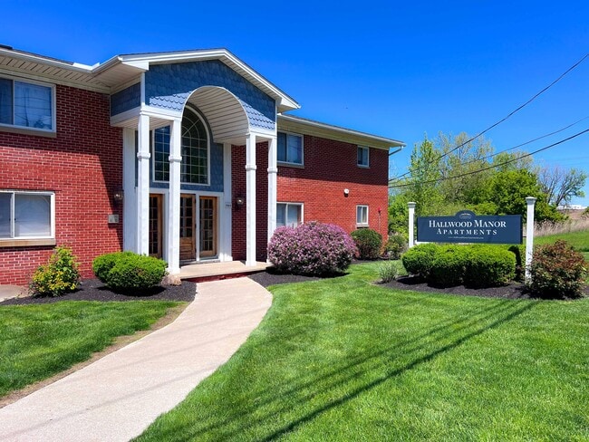 Building Photo - Hallwood Manor Apartments