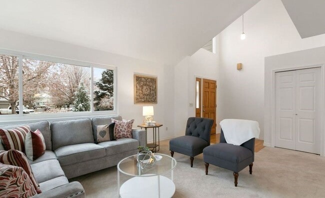 Photo - Available now! North Boulder home on Cul-de-Sac!