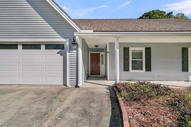 Building Photo - 111 Hopper Dr