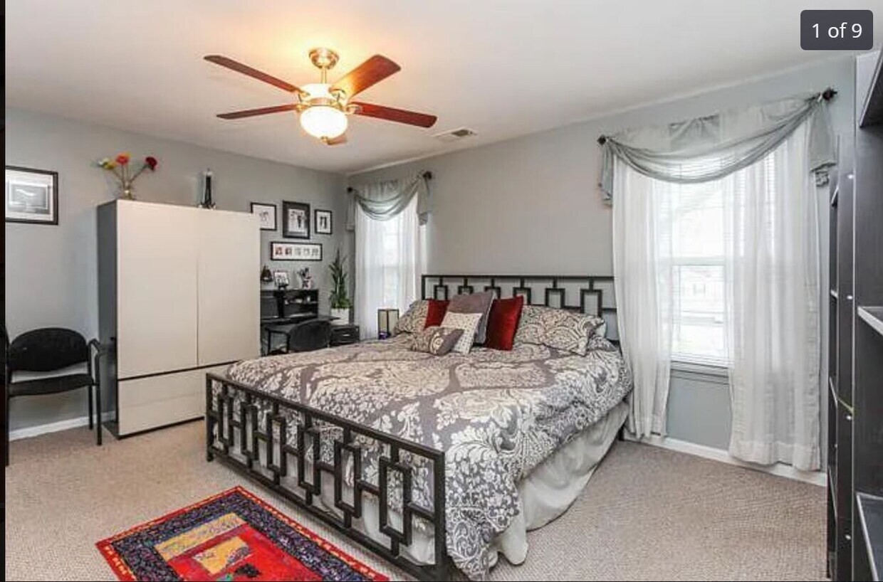 masterbed - 1155 Orleans Dr