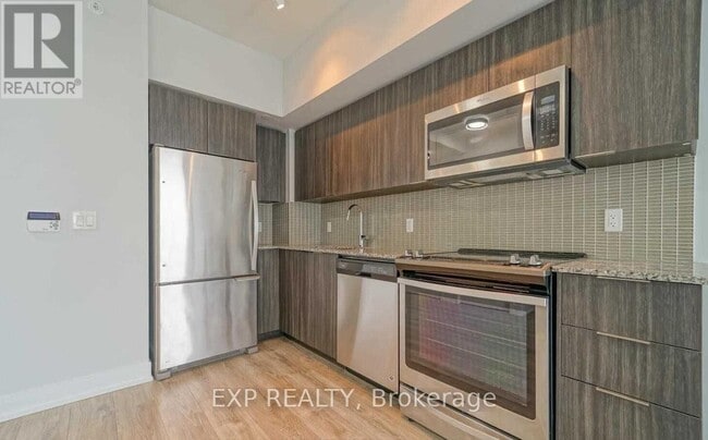 Building Photo - 30 Shore Breeze Dr