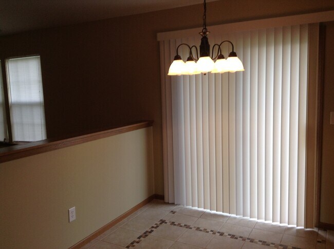 Foto del edificio - 6324 Blakeview Dr