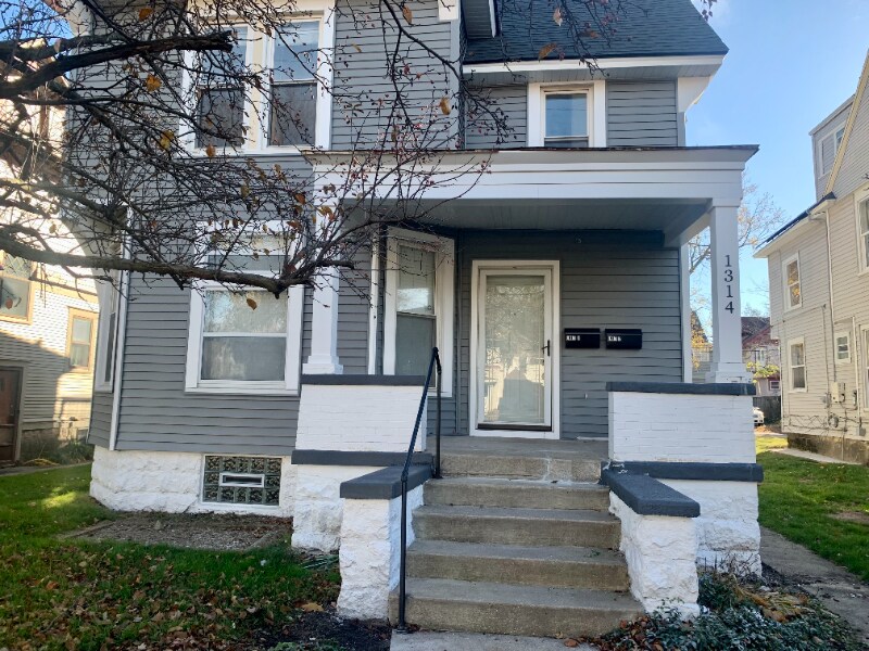 1314 Wealthy St SE Unit 1, Grand Rapids, MI 49506 Room for Rent in
