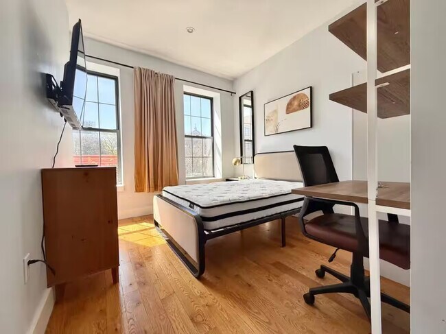 Foto del edificio - Prime Bushwick Room, HDTV, 15 min to Manha...